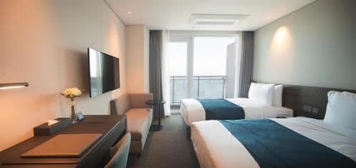 Superior Twin Room with Sea View and Terrace
