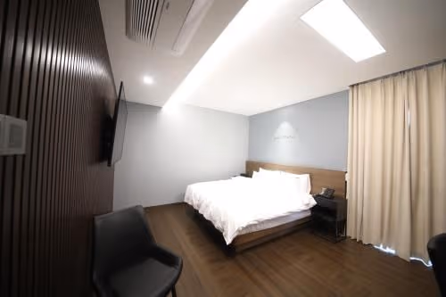 Deluxe Double Room with Bath