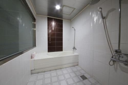 Twin Room with Private Bathroom