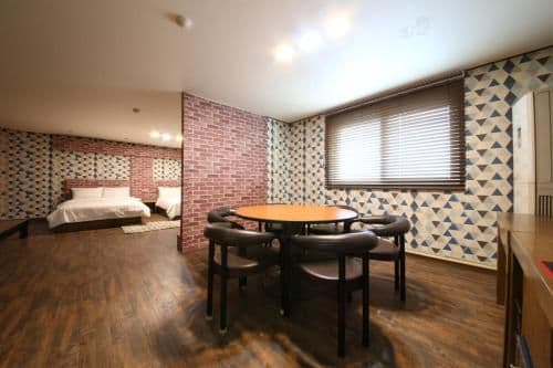 Quadruple Room with Private Bathroom