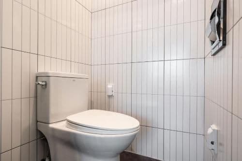 Queen Room with Spa Bath