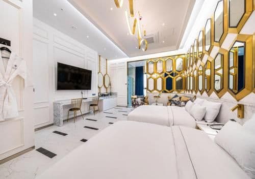 Suite with City View