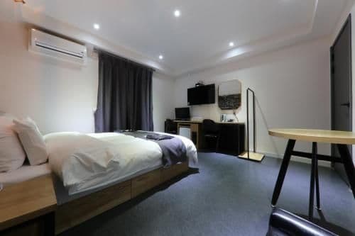 Large Double Room