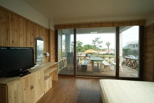 Twin Room with Balcony and Garden View
