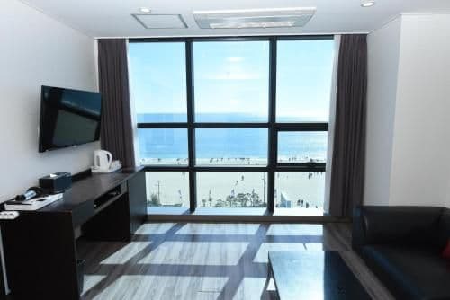 Family Suite with Ocean View