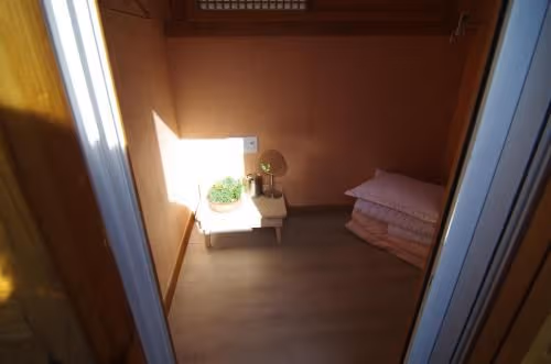 Korean-Style Single Room
