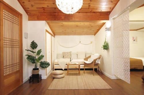 Renovated Traditional Hanoak BARI Renovated Traditional Hanoak BARI