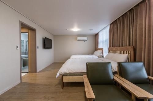 Elin Hotel2