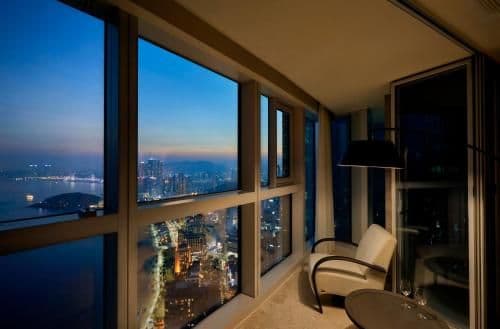 L Suite with Ocean View