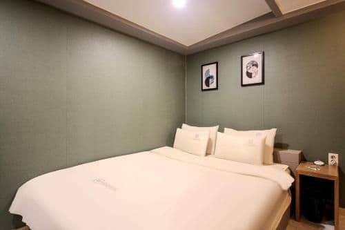 Deluxe Double Room with Bath