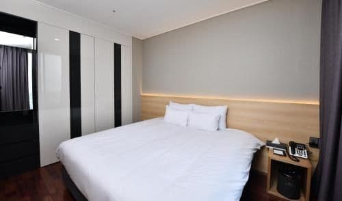 Premiere Spa Suite Deluxe King Double