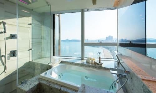 Corner Suite with Beach View