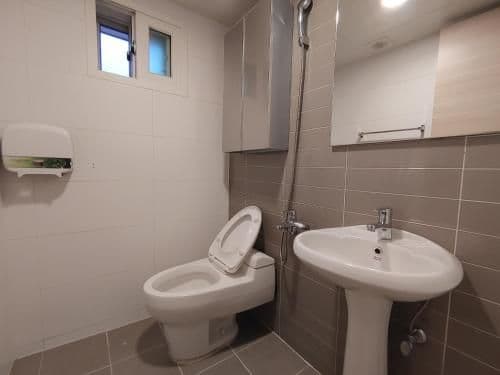 Twin Room with Private Bathroom