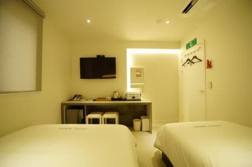 Deluxe Twin Room