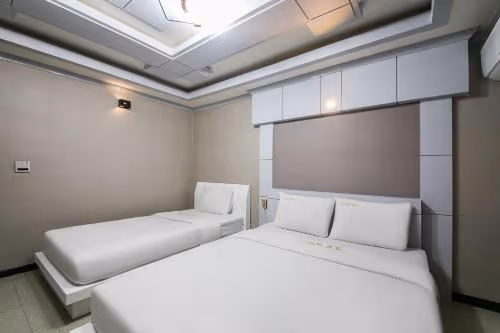 Deluxe Twin Room with Sea View