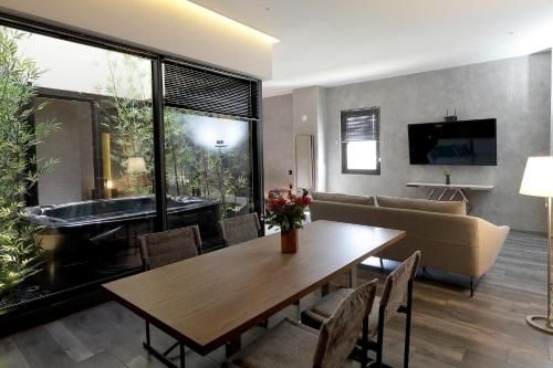 Luo Hotel0