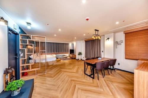 Deluxe Family Suite
