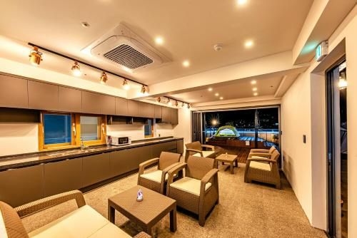 The Jade Hotel4