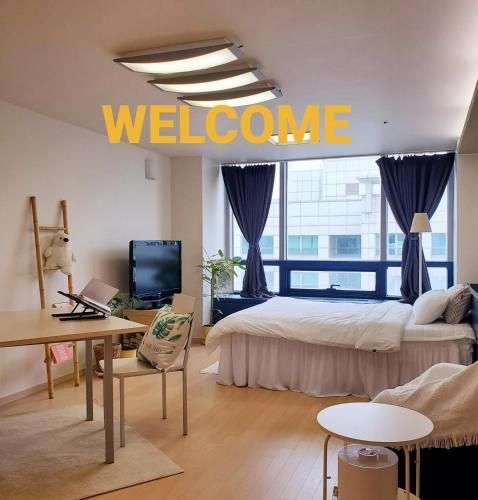 Cozy - Experience Home like Comfort Studio0