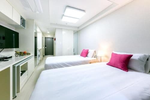 Premier Twin Room with Sea View