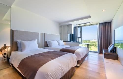 Deluxe Twin Room with Sea View