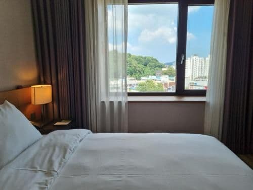 Corner Suite
