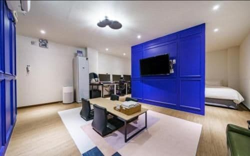 Large Twin Room
