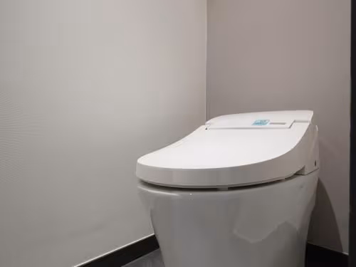 Suite, Bathroom and Toilet are separated