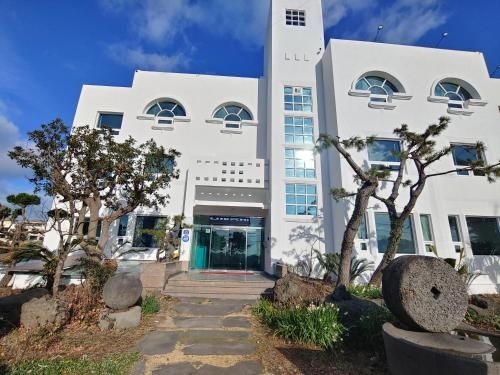Millenium Hotel0