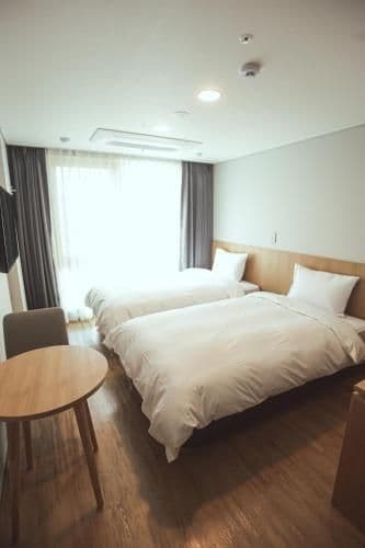 Standard Twin Room with Ocean View