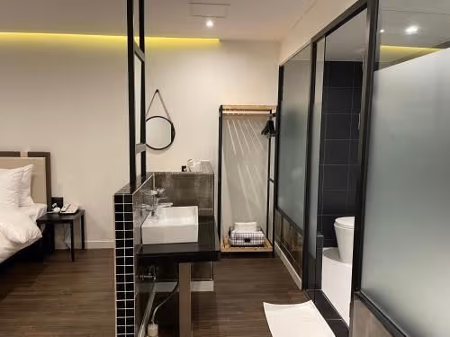 Deluxe Double Room with Bath