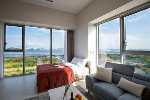 Deluxe Suite with Sea View