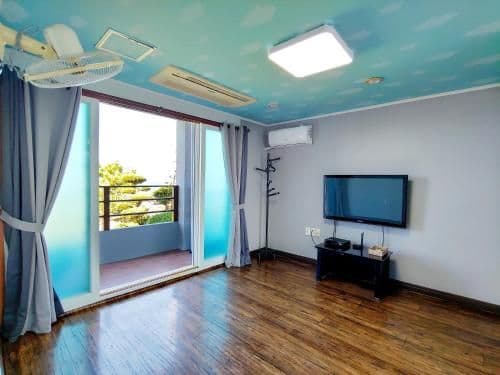 Deluxe Suite with Sea View