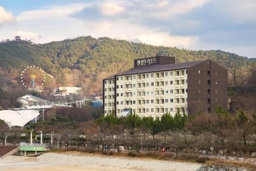 KensingtonResort JirisanNamwon (Kensington Resort Namwon)0
