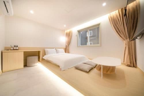 Deluxe Single Room