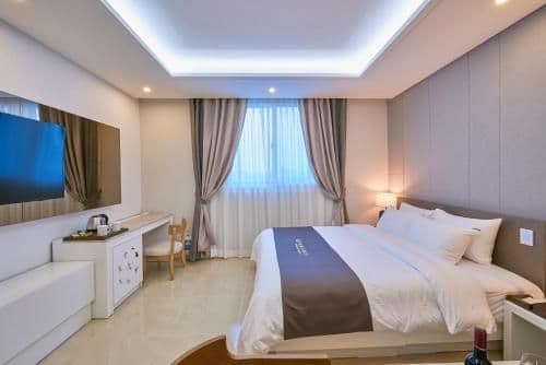 Double Room with Spa Bath