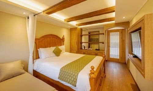Deluxe Double Room with Garden View