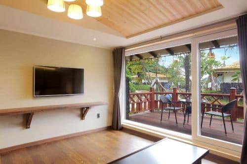 Suite with Garden View