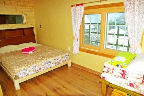 Korean-Style Two-Bedroom House (6 Adults)