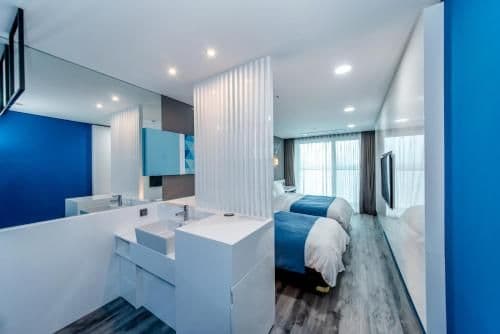 Deluxe Twin Room with Sea View