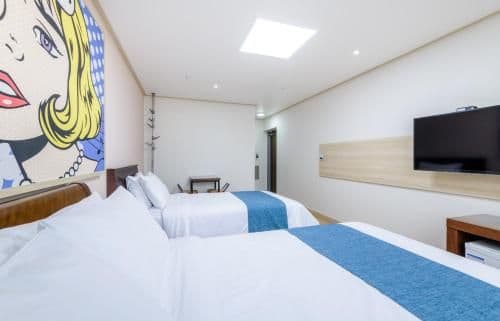 Standard Twin Room