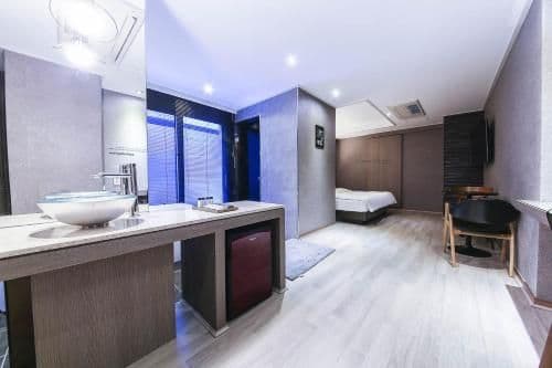 Superior Queen Room
