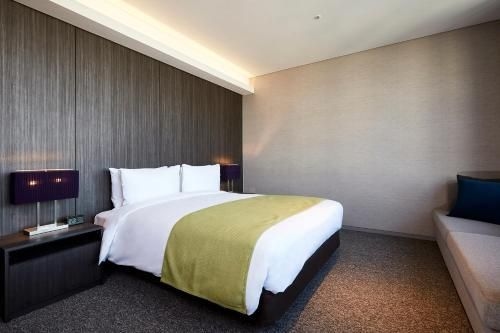 โรงแรมไนน์ ทรี พรีเมียร์ มยองดง 2 (Nine Tree Premier Hotel Myeongdong 2)4
