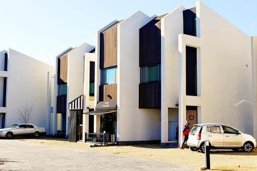 Three-Bedroom Townhouse