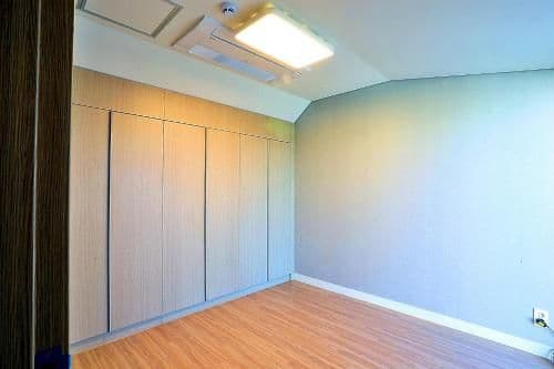 Three-Bedroom Townhouse