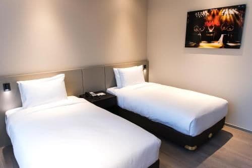 Standard Twin Room