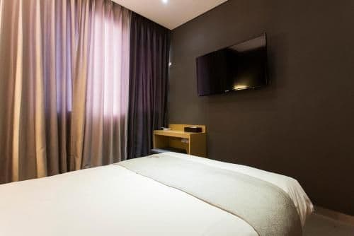 Business Single Room