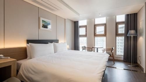 เดอะ เฟิสต์ สเตย์ โฮเทล (โรงแรมลูเซบริดจ์เดิม) (The first stay hotel(old, Luce bridge hotel) (Korea Quality))2