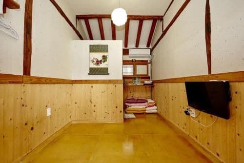 Quadruple Room with Bathroom