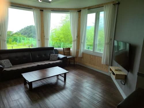 Korean-Style Superior One-Bedroom House